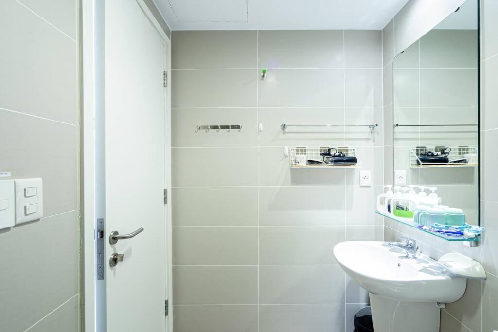 Masteri Thaodien Near Landmark 81 2brs Ho Chi Minh City