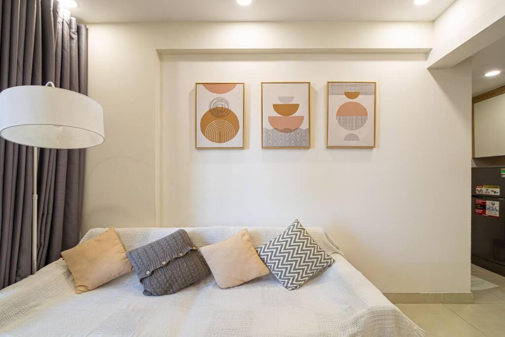 Apartment Masteri Thaodien Near Landmark 81 2brs