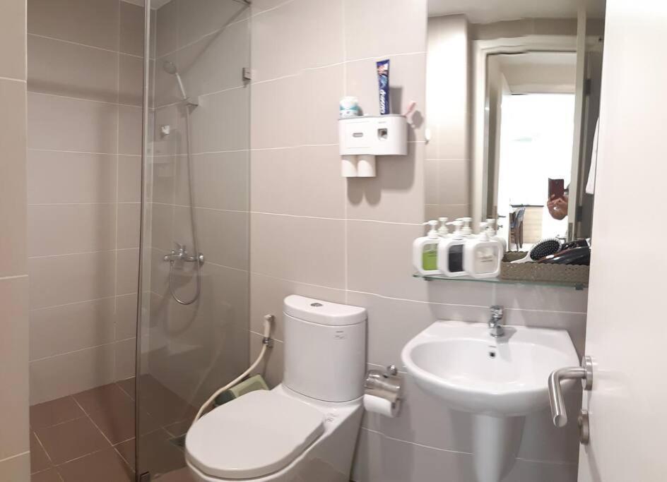 Masteri Thaodien Near Landmark 81 2brs Apartment *