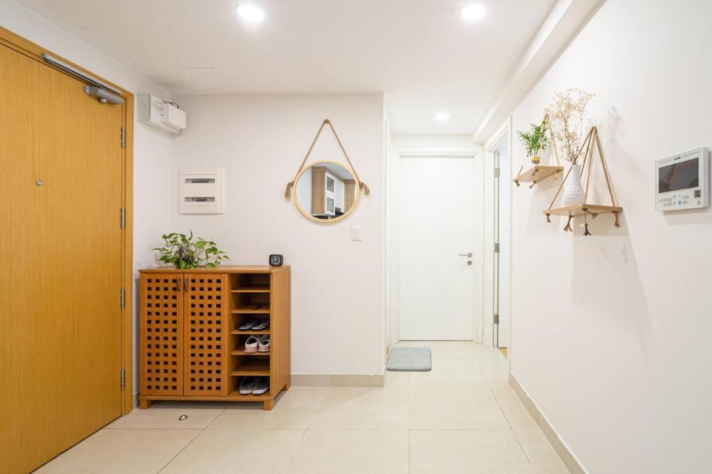 Masteri Thaodien Near Landmark 81 2brs Apartment Ho Chi Minh City