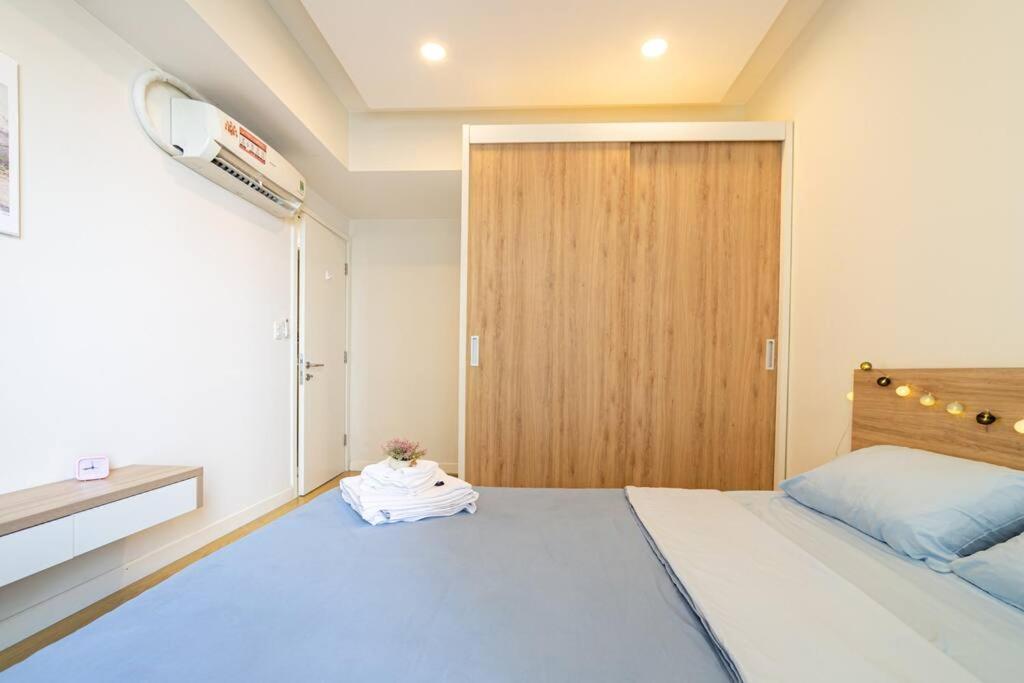 Masteri Thaodien Near Landmark 81 2brs Apartment *