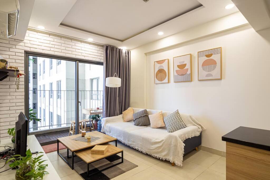 Masteri Thaodien Near Landmark 81 2brs Apartment Ho Chi Minh City
